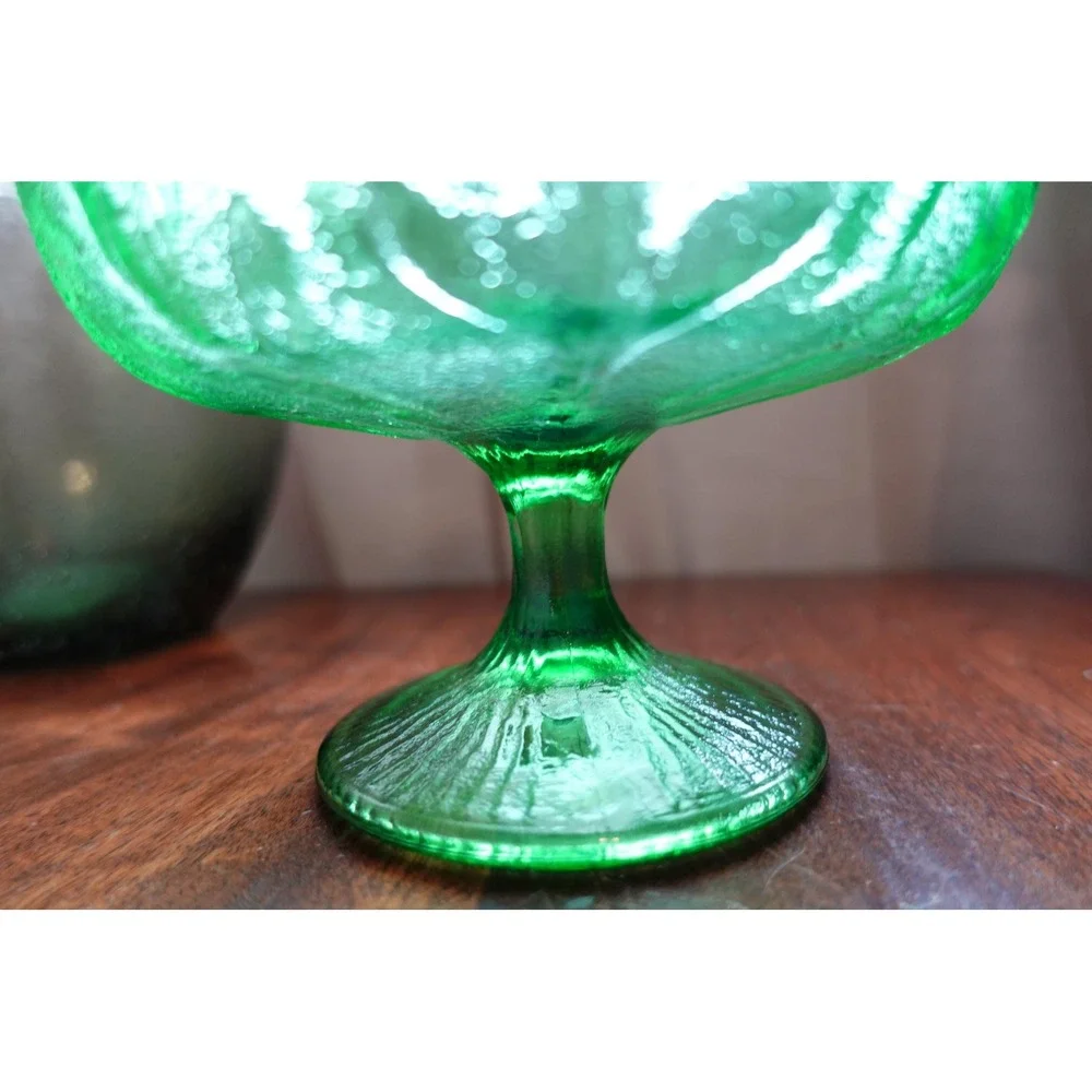 Vintage F.T.D‎ 1975 green oak leaf art glass pedestal bowl/compote
